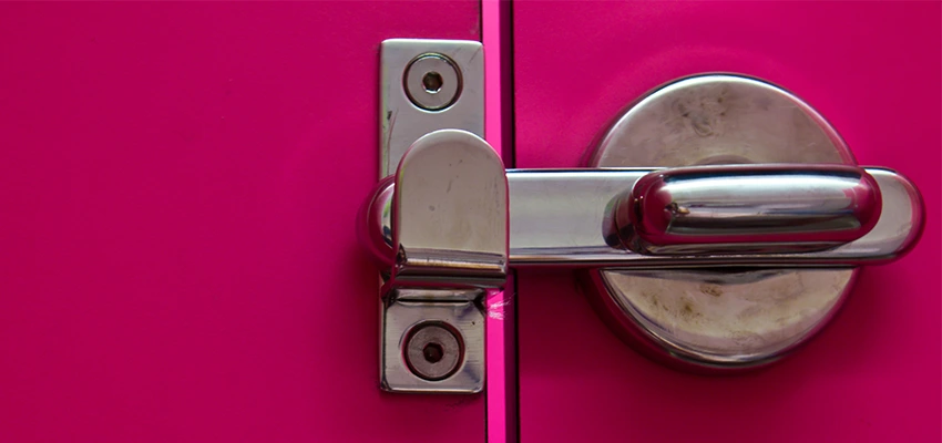 Childproof Gate Lock in Lawndale, California