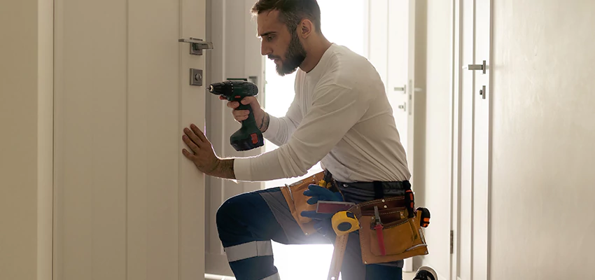 Mailbox Lock Installation Expert in Lawndale, California