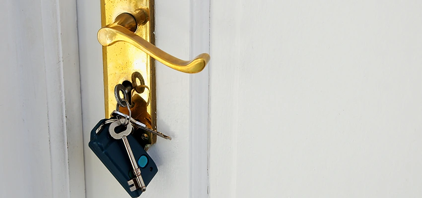 Broken Door Key Extraction in Lawndale, CA